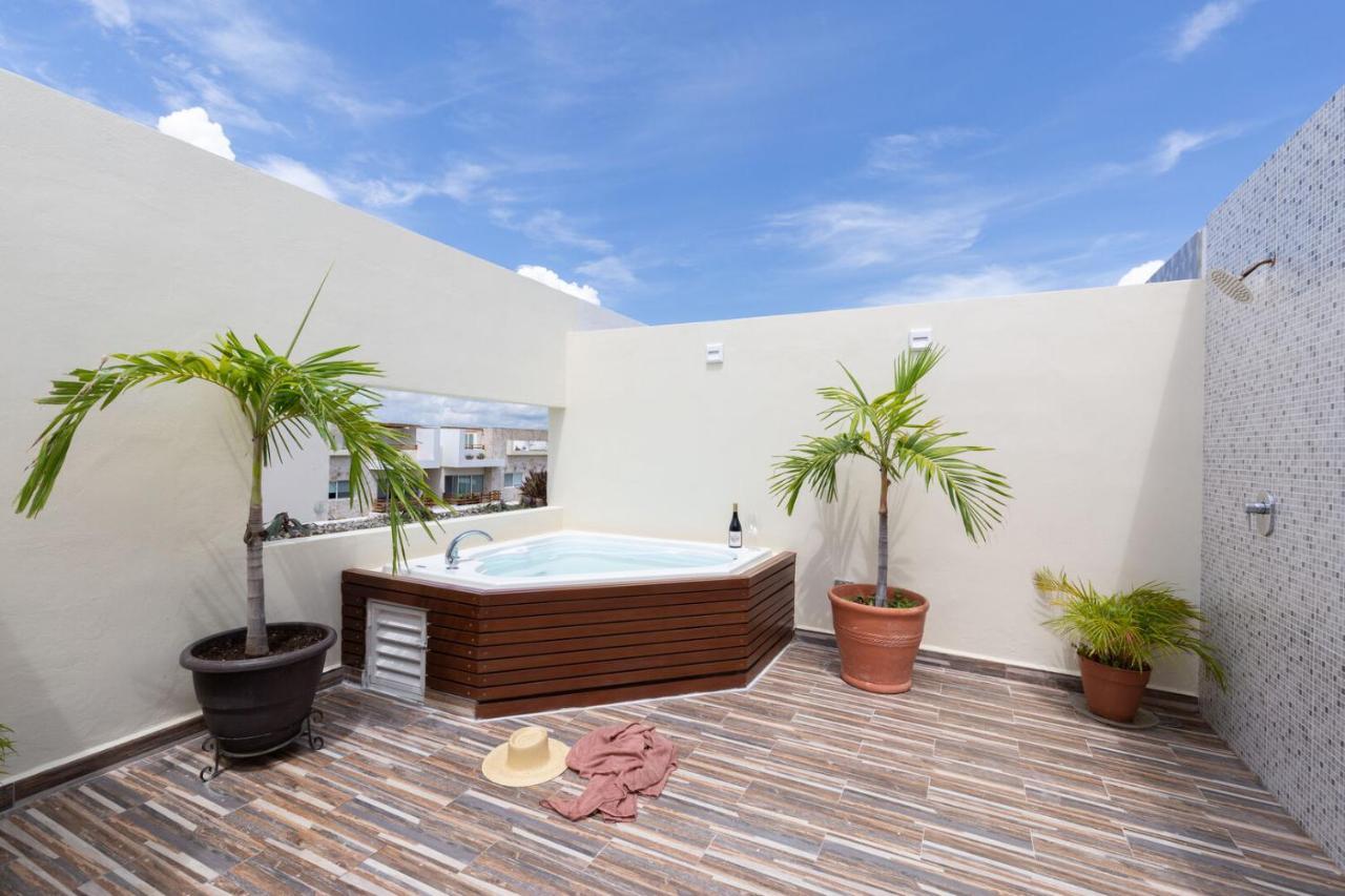 Phenomenal Combo Of 2 Separate Ph 1 In Playa Del Carmen With Private Jacuzzi, Chic Amenities, Gym And 2 Rooftops Экстерьер фото